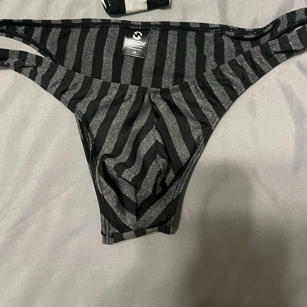 Men’s Striped Briefs - 2 Pack - Picture 4 of 5